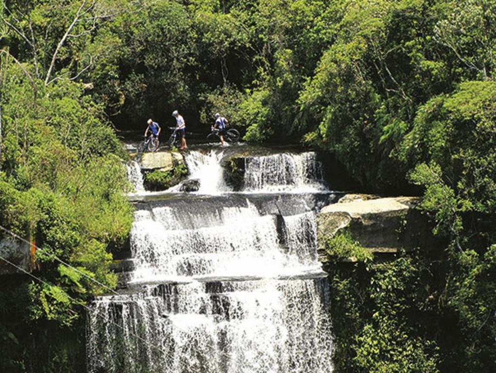 Blue Hill Hotel Timbo  Luaran gambar